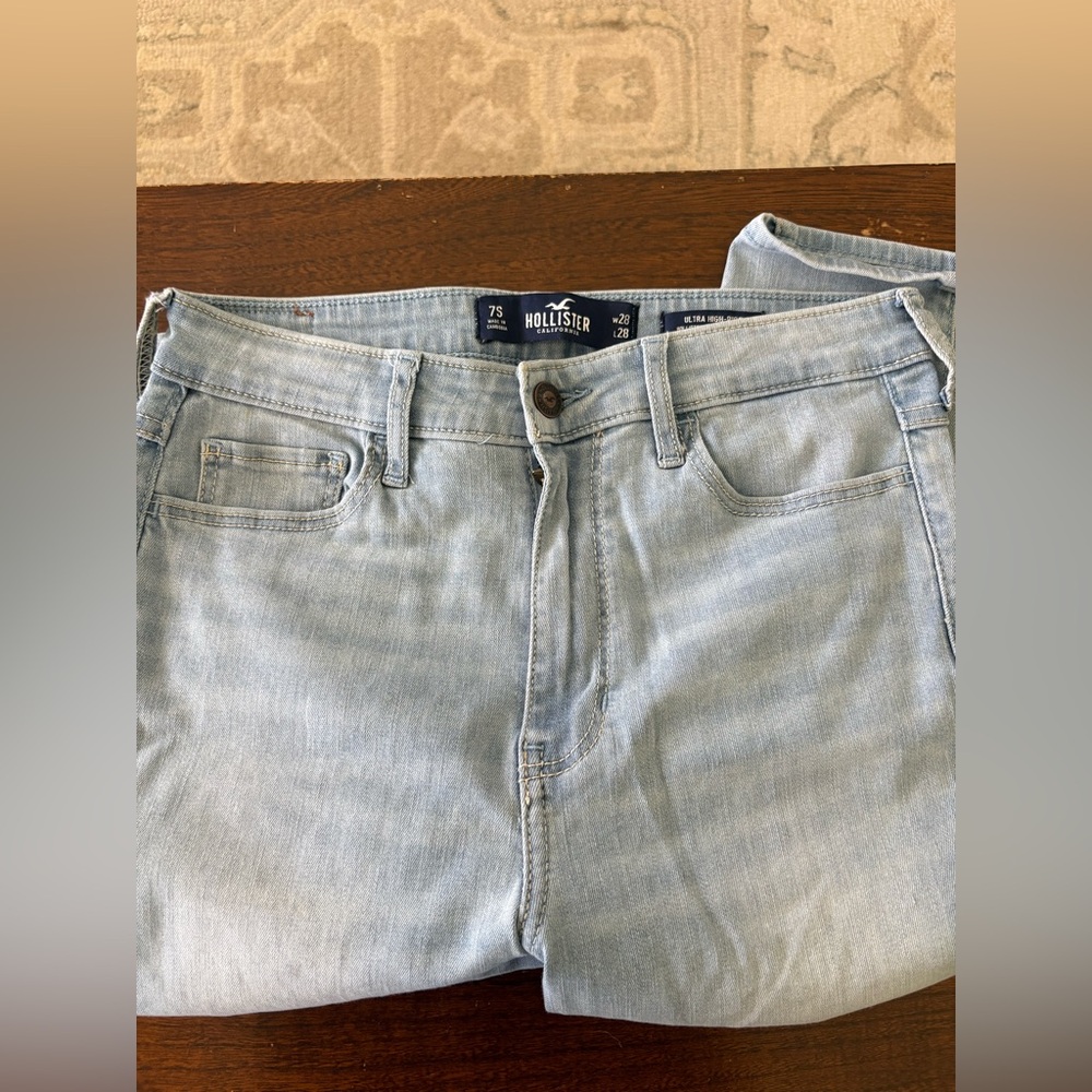 Hollister Jeans - size 7S/ 28 - Women’s